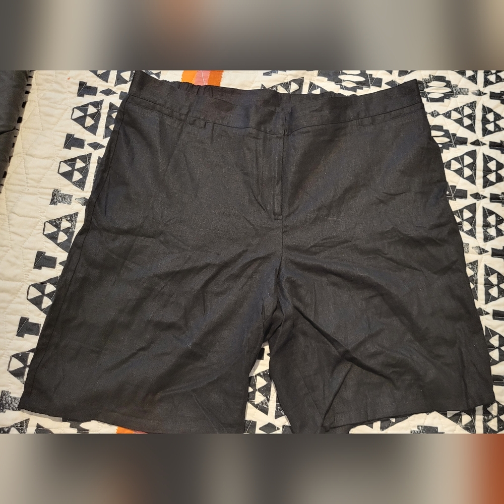 Jaclyn Smith Black Bermuda Shorts Versatile Cotton Blend